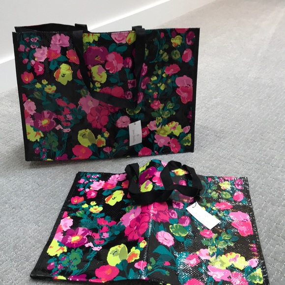 Vera Bradley Handbags - Vera Bradley market tote (lot of 2)
